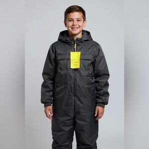 All In Motion: Snow Sport Jumpsuit (Kids) Black Hooded Snow Suit. Size: S(6/7)